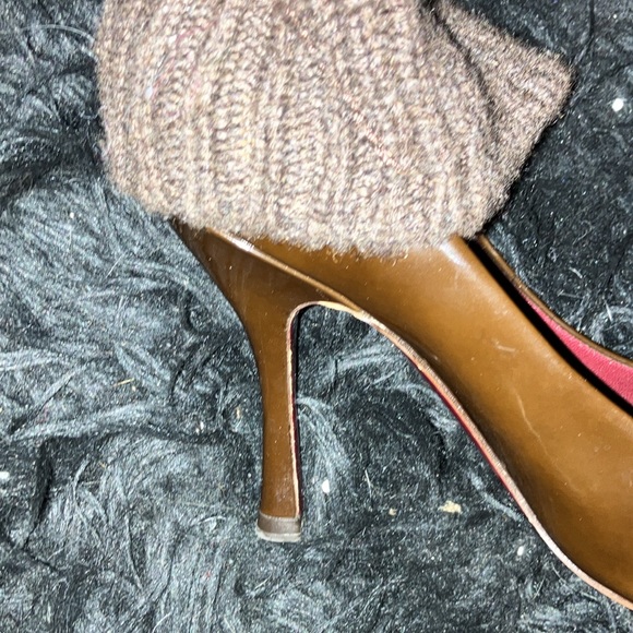 Vintage Authentic Louis Vuitton heels. 👠 - Picture 3 of 5